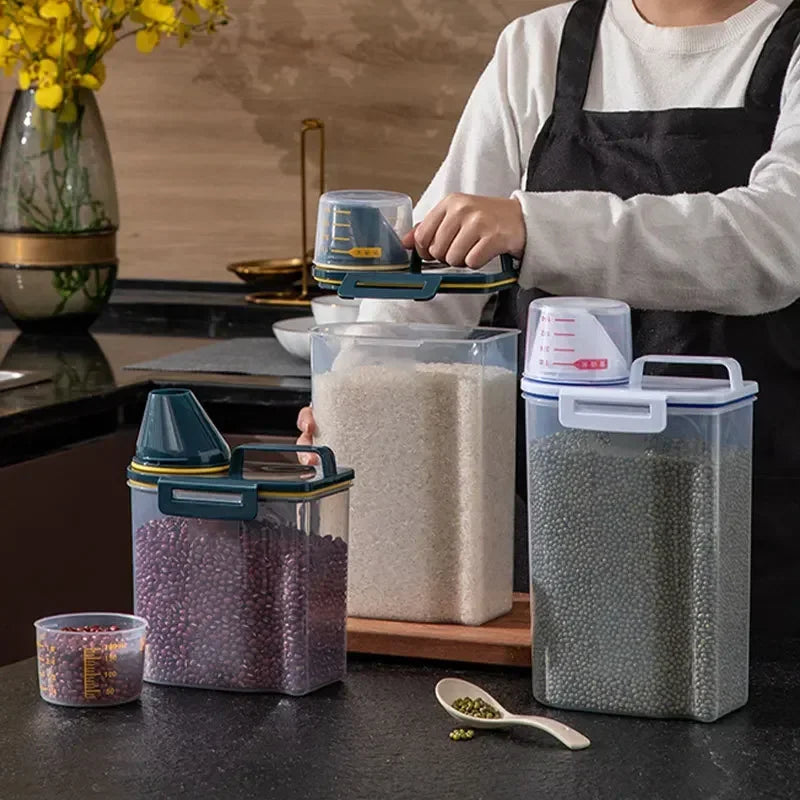 Chic Pet Food Vault